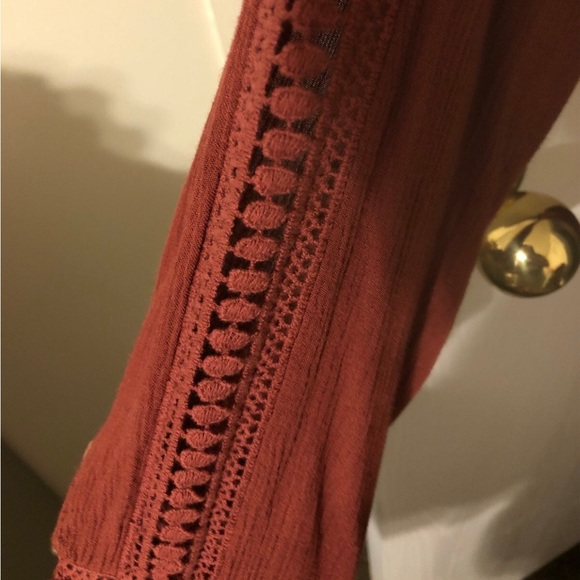 Knox Rose Top - Picture 2 of 4